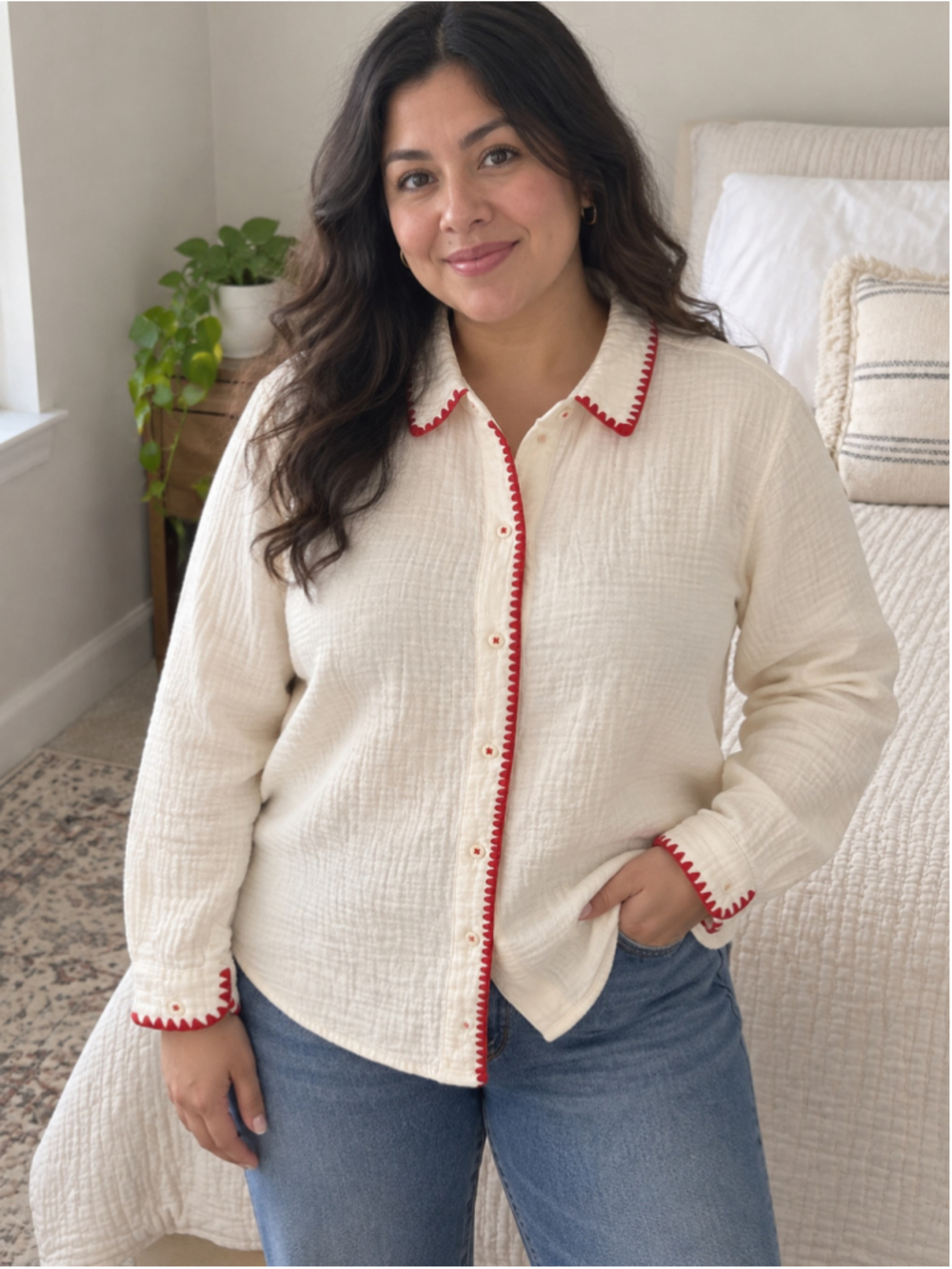 Women's Universal Thread Button Down Shirt Large Cream Red
